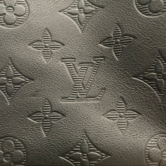 Louis Vuitton Discovery Backpack Monogram Shadow Black - Picture 11 of 14